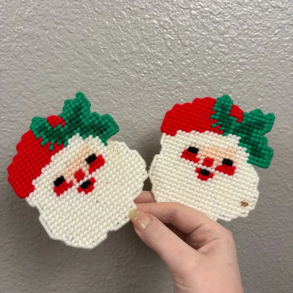Plastic Canvas Needlepoint Stichery Handmade Santa Coaster Set of 6 Christmas